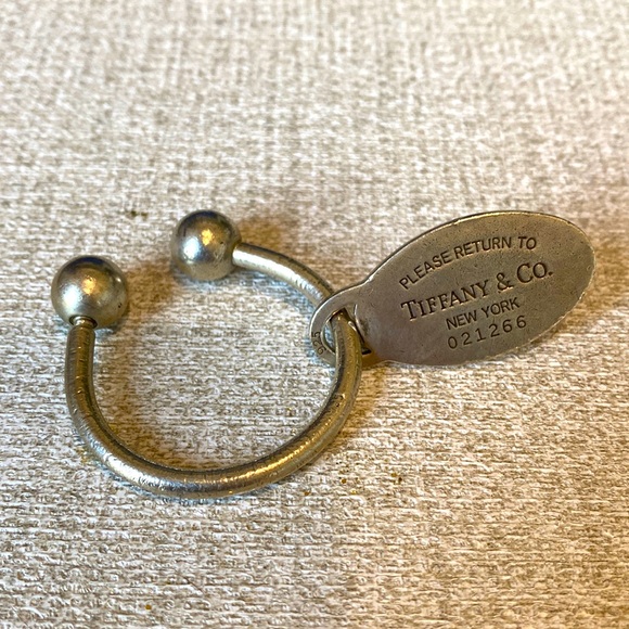 Tiffany & Co. Accessories - Tiffany & Co. key ring with oval return to Tiffany tag